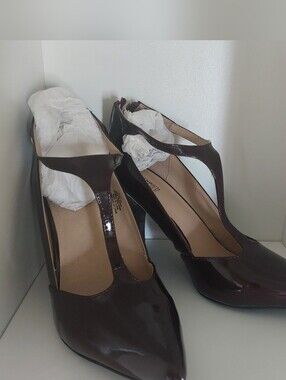 Beautiful Women's T-Strap Pointed Toe Leather Patent Pump - Deep Maroon